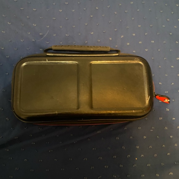 Nintendo switch Mario case - Picture 4 of 4